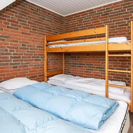 Prázdninový dům 10 Person In *